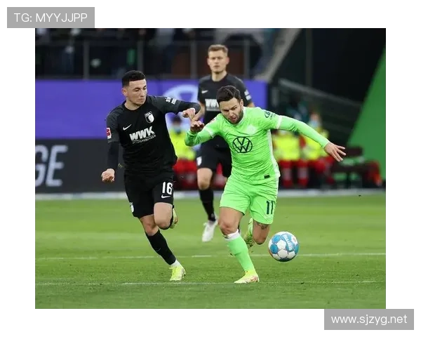 卡马文加传球视野持续提升，中场组织表现稳健